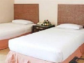 Holiday Hotel Phnom Penh Eksteriør bilde